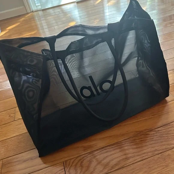 Alo Yoga- Sheer Tote Bag - black - Picture 5 of 5